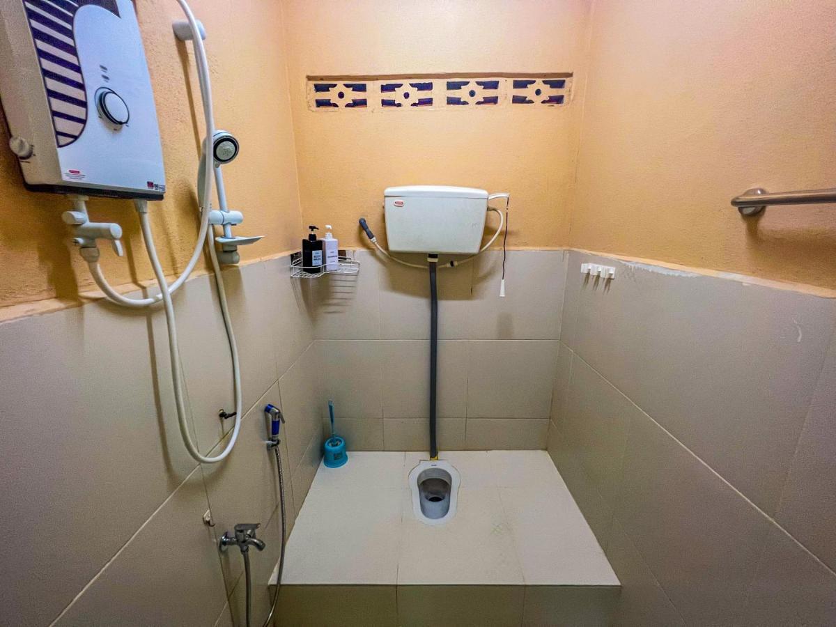 Nail Guest House Kuala Besut Kampong Nail Esterno foto